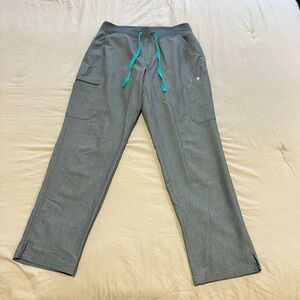 FIGS women High Waisted Yola Skinny Scrub Pants – Graphite, Size large